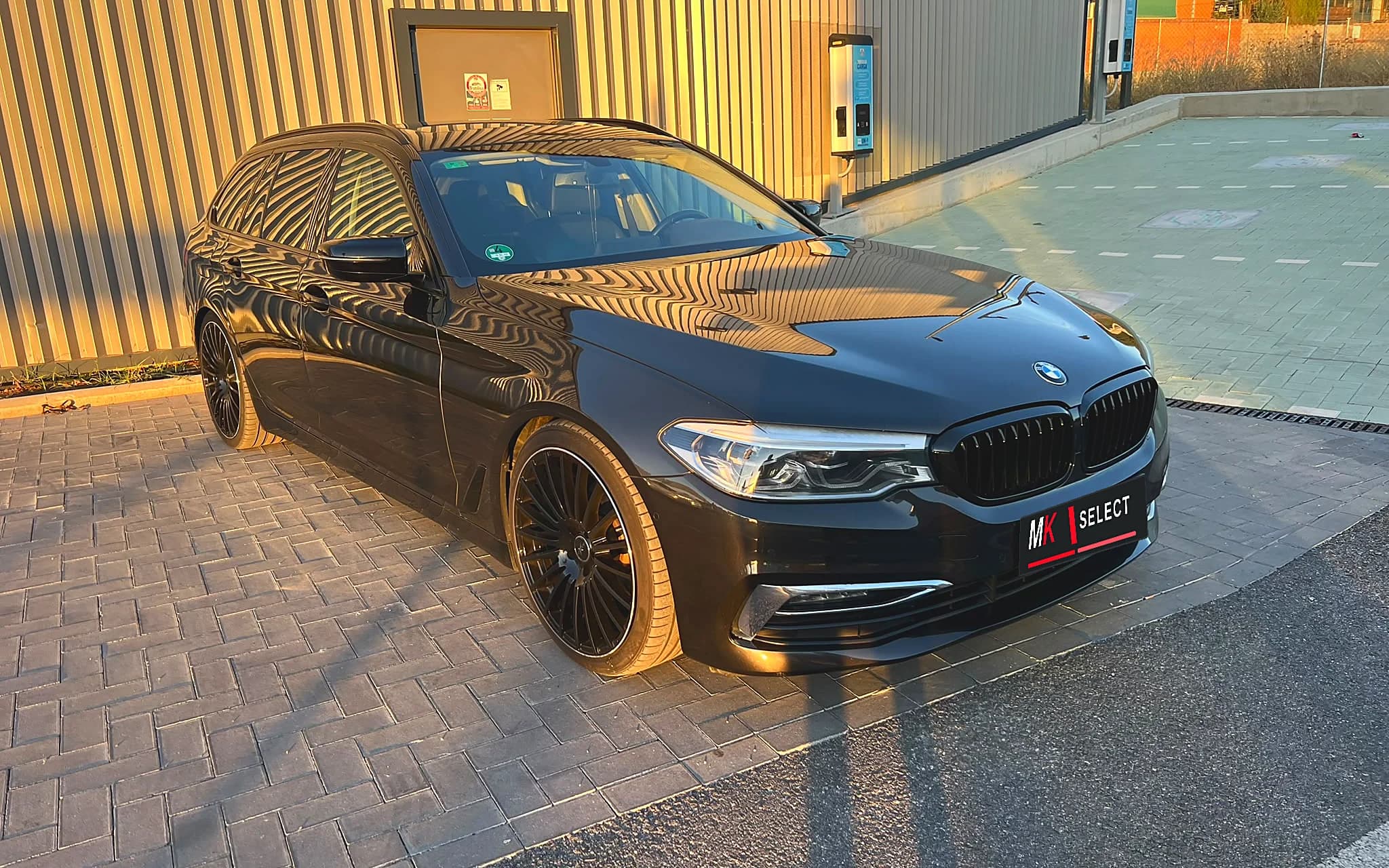 BMW 520d xDrive Touring, foto 1 de 8
